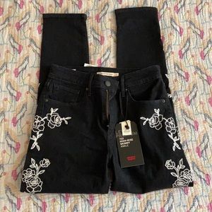 NWT Levi’s 721 Floral High Rise Skinny Ankle Jeans